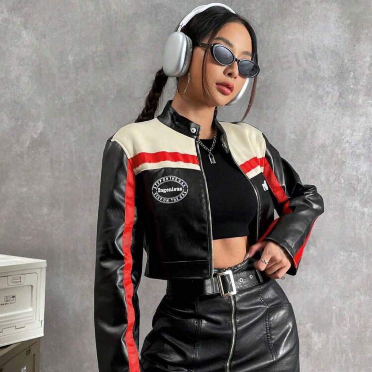 SHEIN Coolane 文字パッチ カラーブロック ジッパーアップ SHEIN Coolane 文字パッチ カラーブロック ジッパーアップ