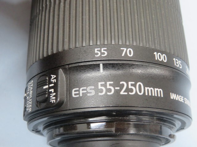 ●●Canon EF-S 55-250mm オートカメラレンズ 1:4-5.6 IS STM キャノン 望遠ズームレンズ キャップ付き USED 93832●●！！