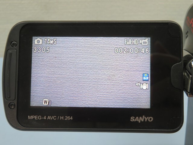 1430万画素★SANYO DMX-CA100型 防水デジタルムービーカメラ Xacti サンヨー ザクティ バッテリー/USB充電ケーブル付き 動作品 93866★！！の画像2