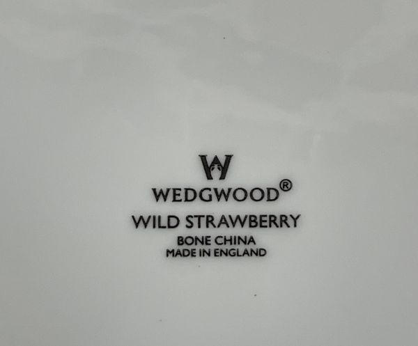 C258-T090181-1 WEDGWOOD ウェッジウッド WILD STRAWBERRY ワイルド ストロベリー 大皿 飾り皿 盛り皿 洋食器_画像5