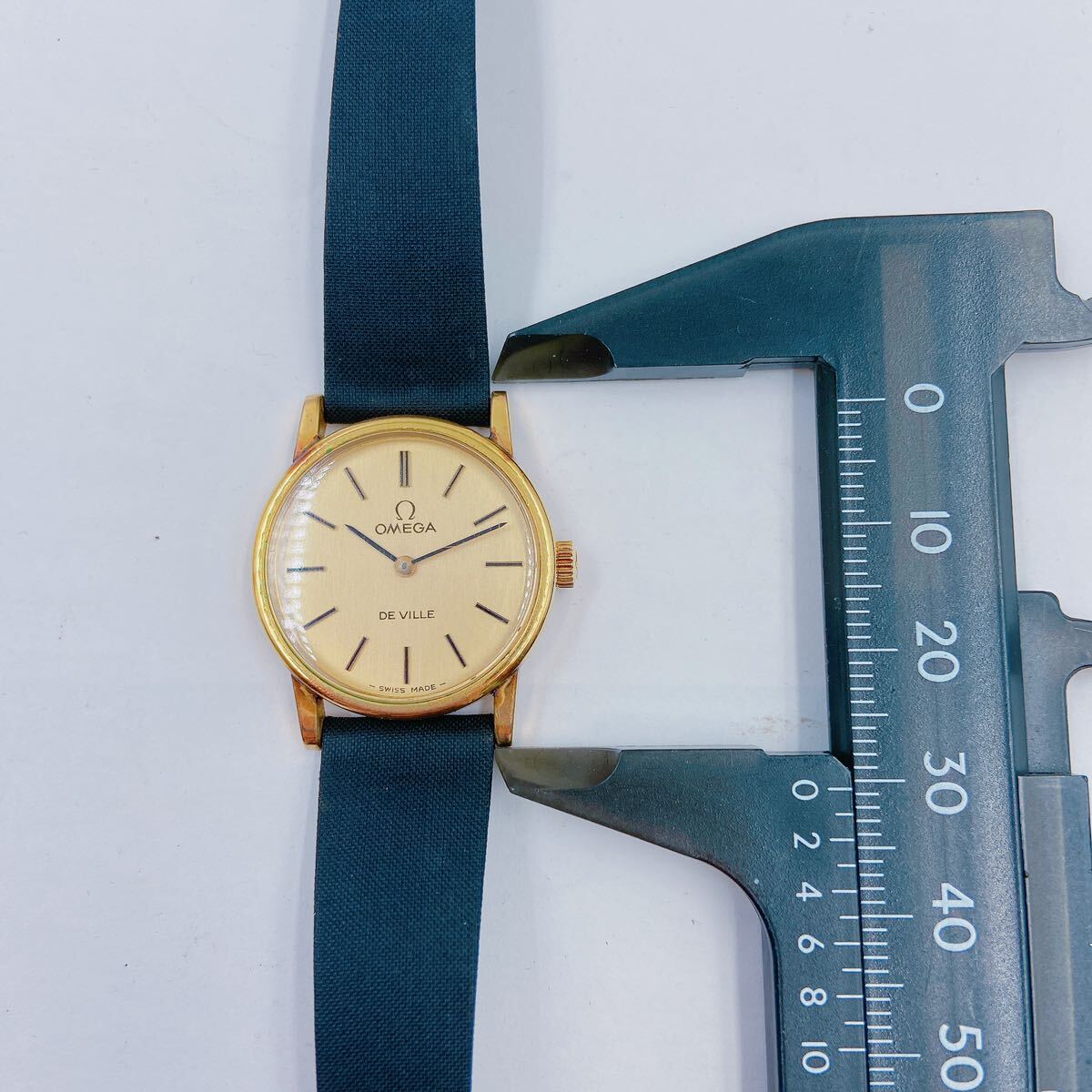 4A056 【動作品】Omega Ω オメガ 腕時計 DE VILLE デビル 手巻き式 レディー サイズ写真参照 の画像3