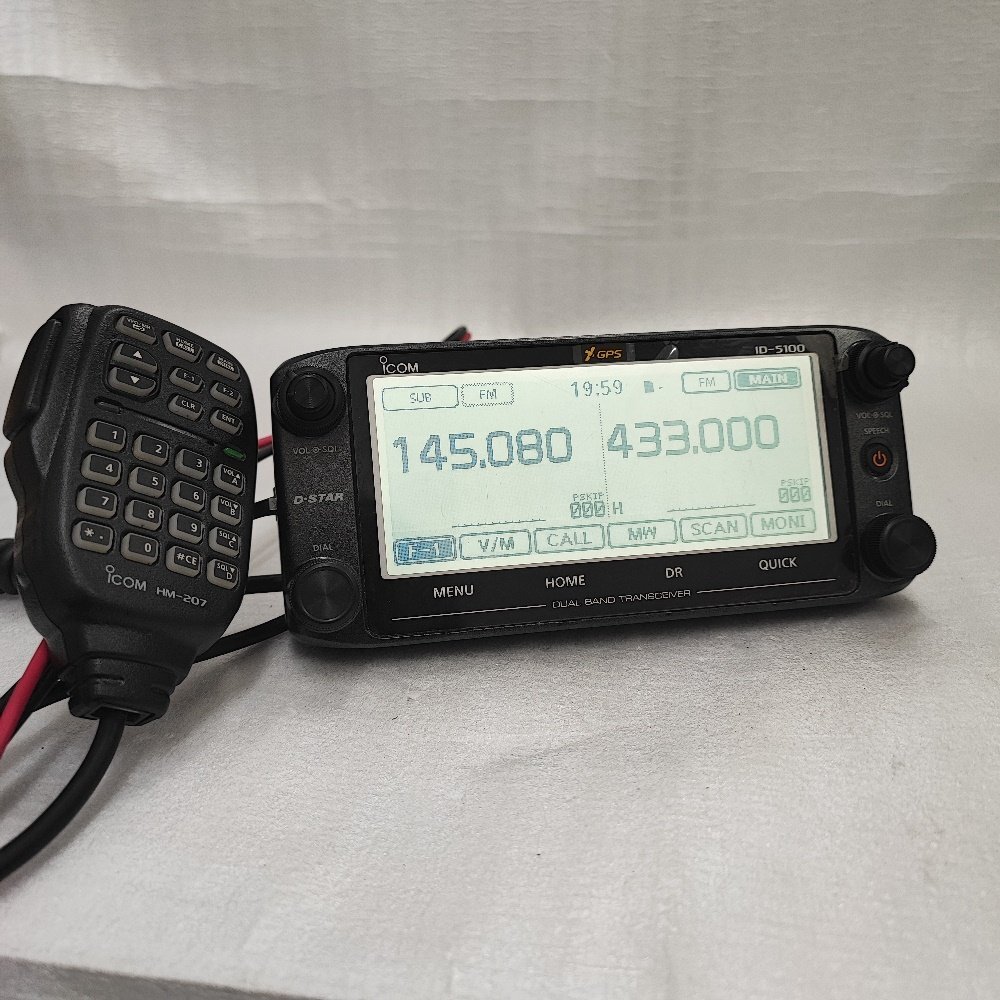 ● 通電確認 ICOM ID-5100D 50W アマチュア無線機 HM-207の画像1