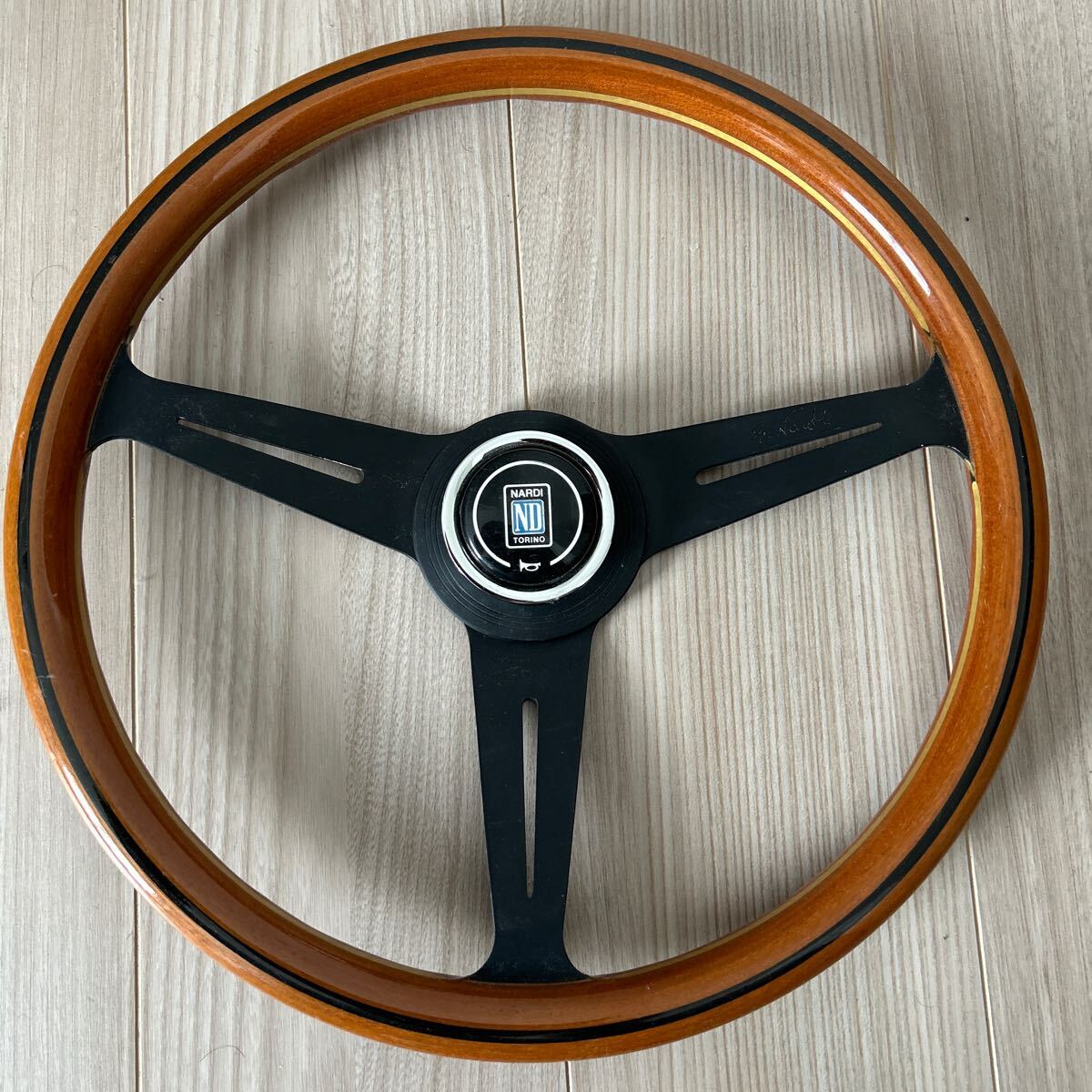 NARDI クラシック ウッドステアリング _画像1