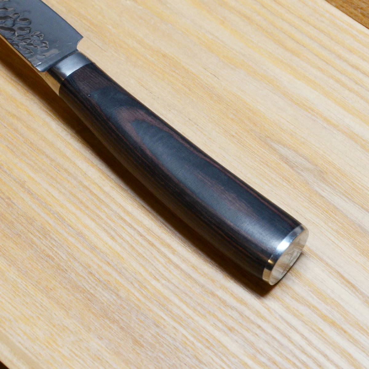(新品) ペティナイフ 85mm 鞘付き 槌目ステンレス 鏡面仕上げ 天然パッカーウッド 料理包丁 洋包丁の画像4