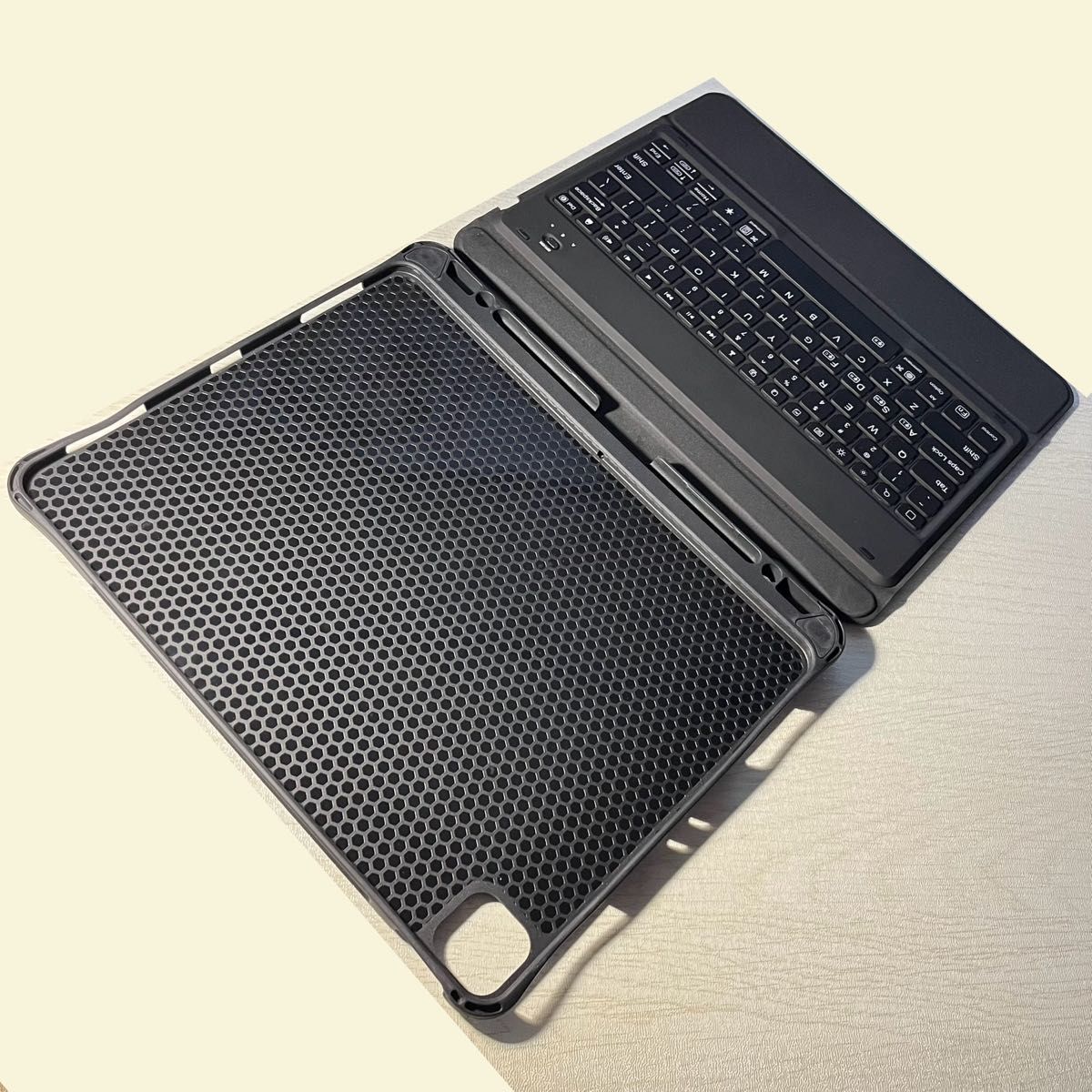 Apple iPad Pro 12 9インチ 第4世代 2020 Cellular版 SIMフリー Apple iPad Pro 12 9インチ 第4世代 2020 Cellular版 SIMフリー