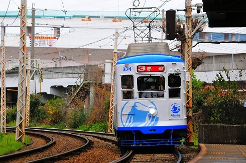 デジ画像２コマ 長崎電気軌道の旧車 ３７０形(1962年製)の画像2