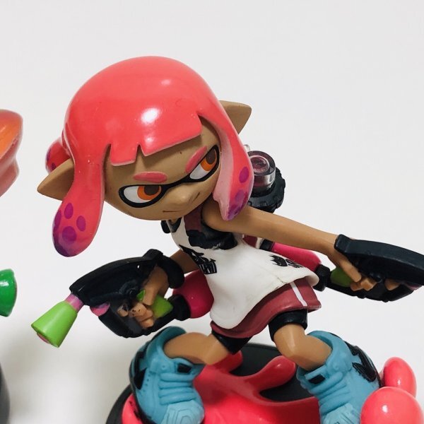 M5826 ●中古 美品 即決●amiibo ガール オレンジ + ネオンピンク セット (スプラトゥーン アミーボ イカガール) ●の画像4