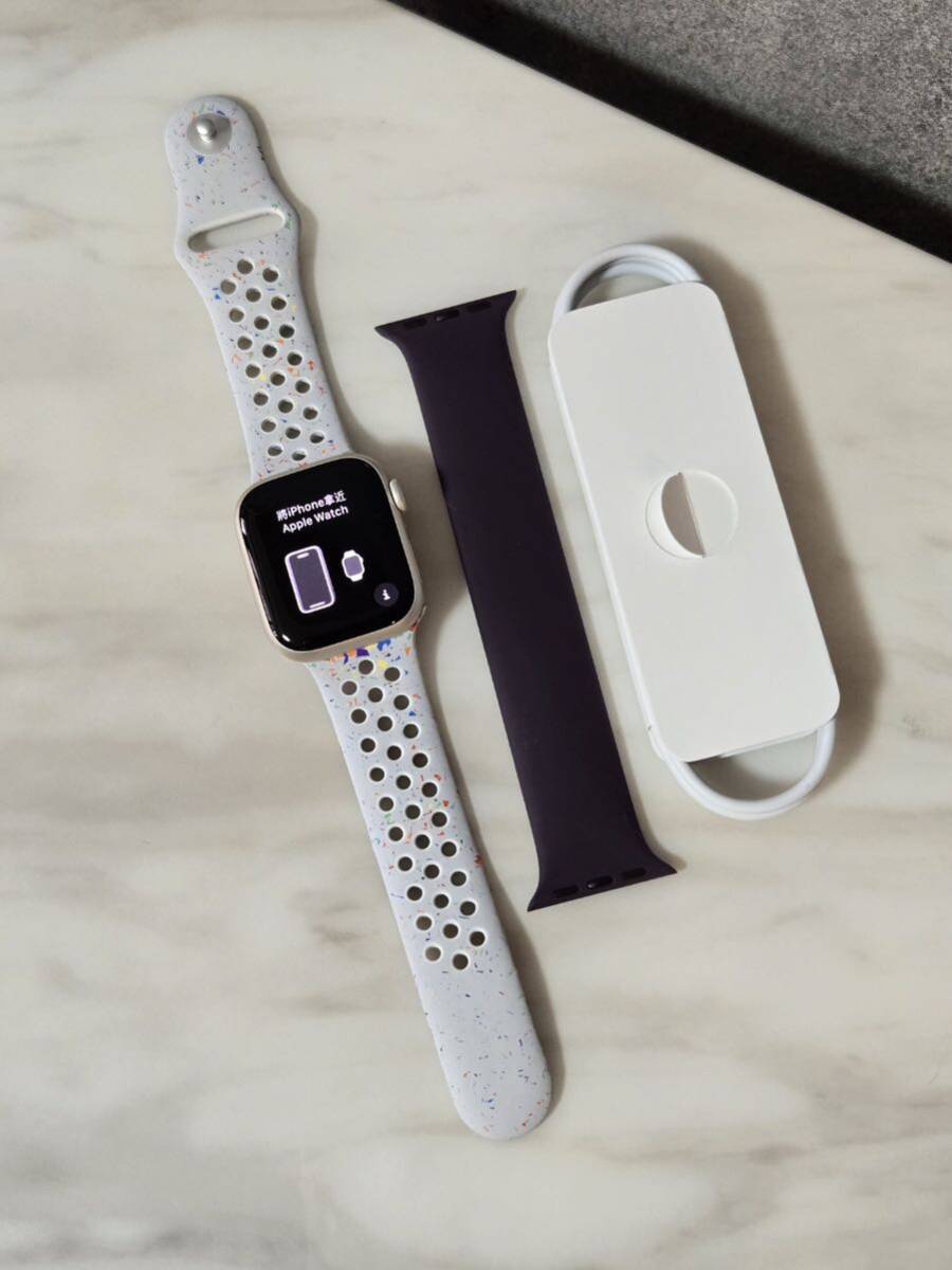  【USED 美品】Apple Watch Series 9 (GPSモデル) - 41mmスターライトアルミニウムケースとピュアプラチナムNikeスポーツバンド S/Mの画像4