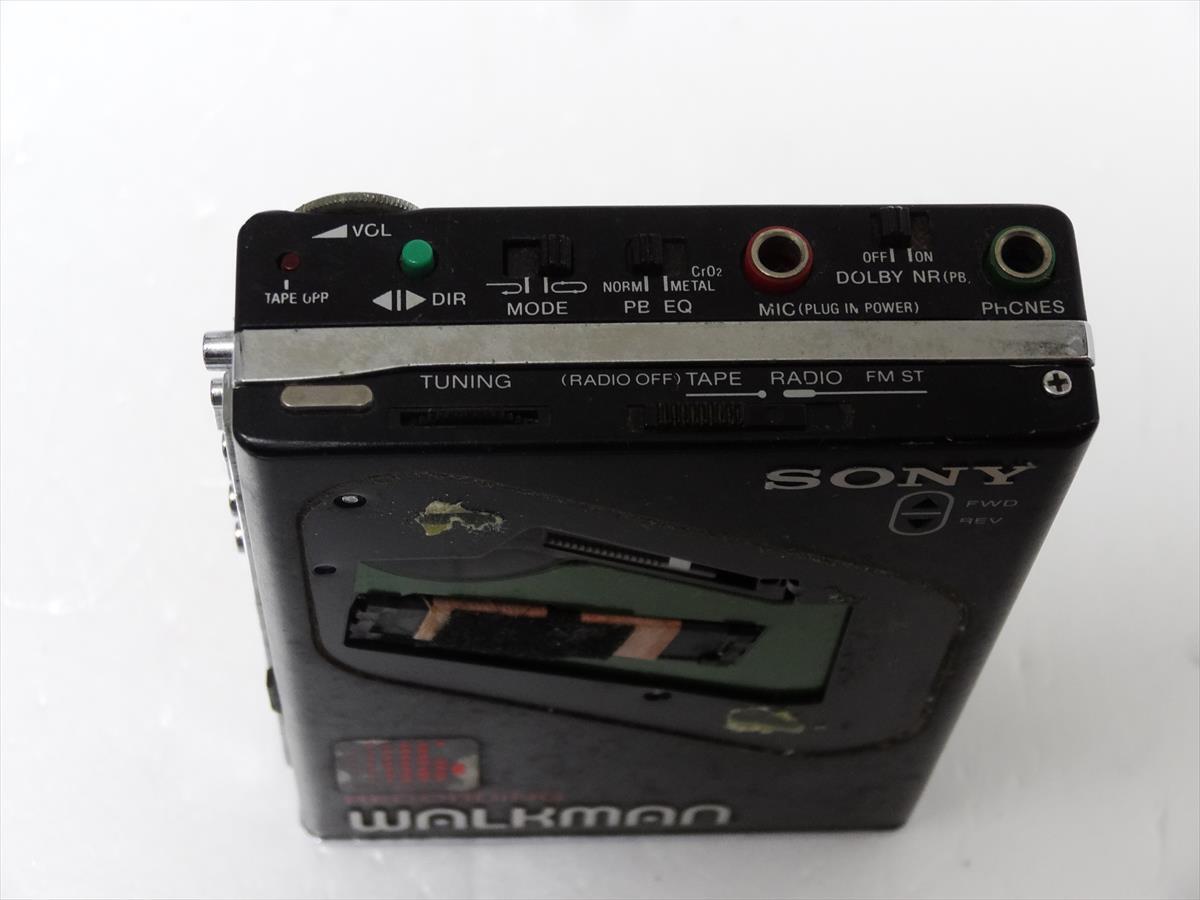 SONY cassette Walkman WM-F203 breakdown goods Sony WALKMAN postage 350 jpy 555