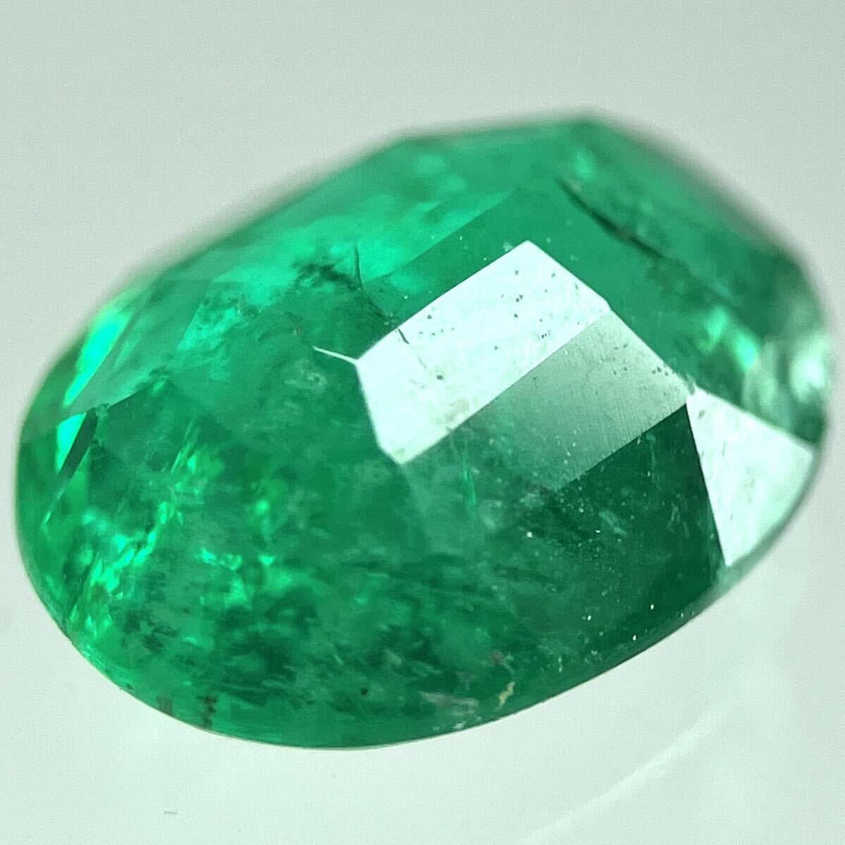 ［天然エメラルド0.873ct］A 約7.3×5.6mmソーティング付 ルース 裸石 宝石 ジュエリー emerald ベリル beryl テEA0の画像2