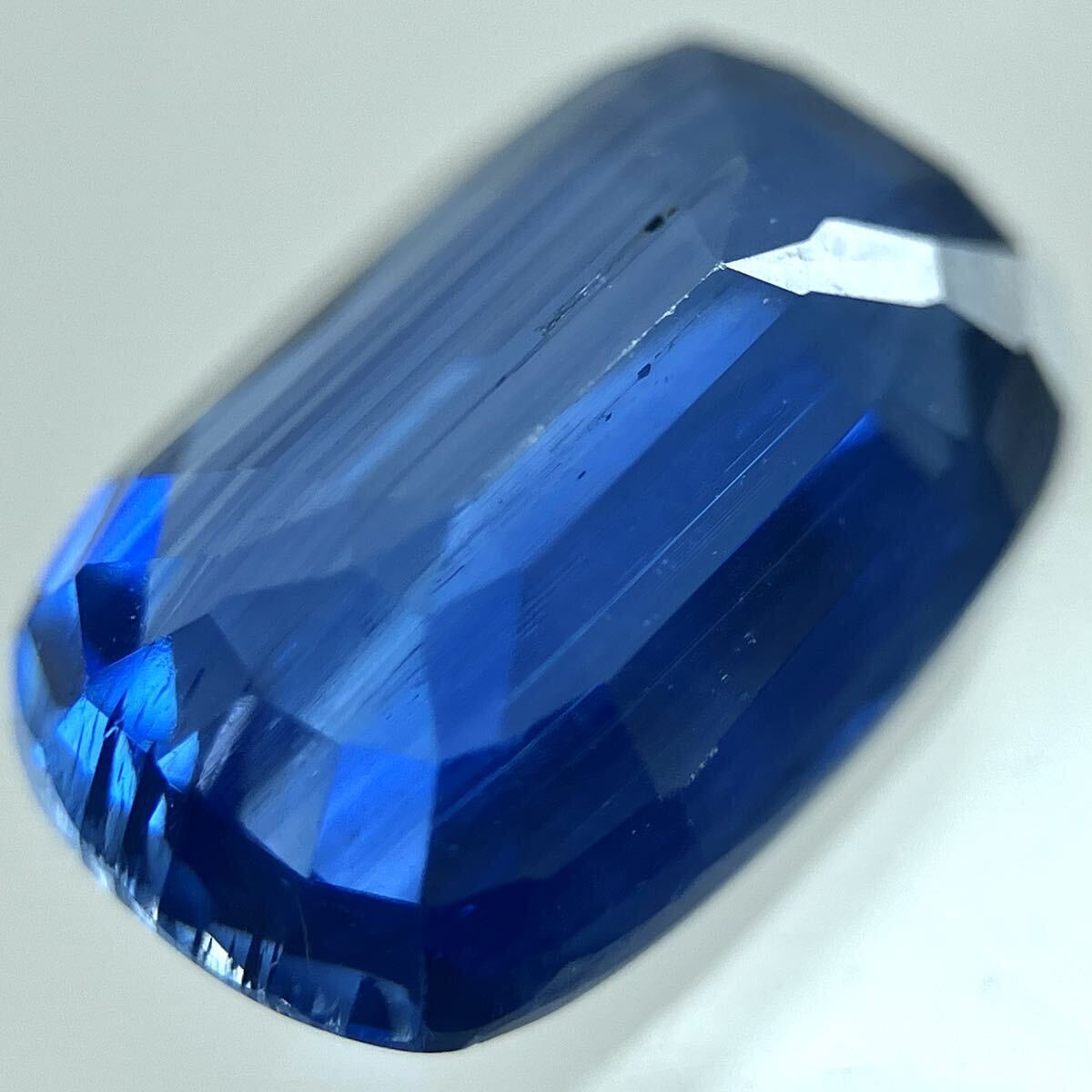 2.1ctUP!!［天然カイヤナイト2.176ct］A 約9.0×5.7mm ルース 裸石 宝石 ジュエリー kyanite DB0/テEA0の画像2