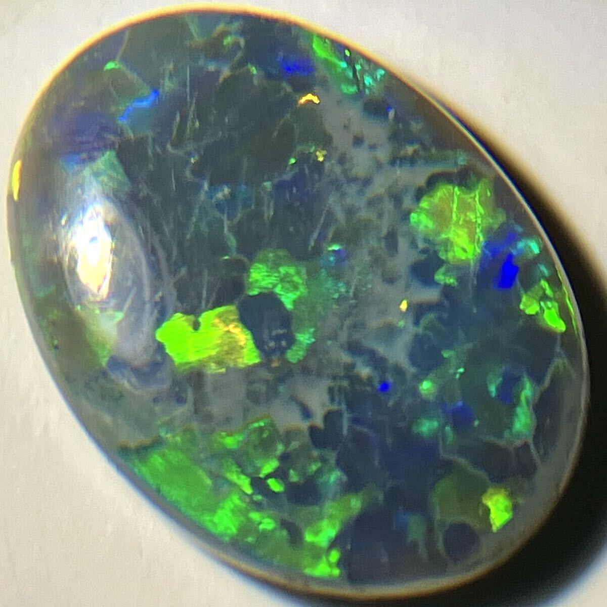 遊色効果!!［天然ブラックオパール1.614ct］A 11.0×8.0mm ルース 裸石 black opal 宝石 ジュエリー jewerly DC0/DH0 テEB0_画像1