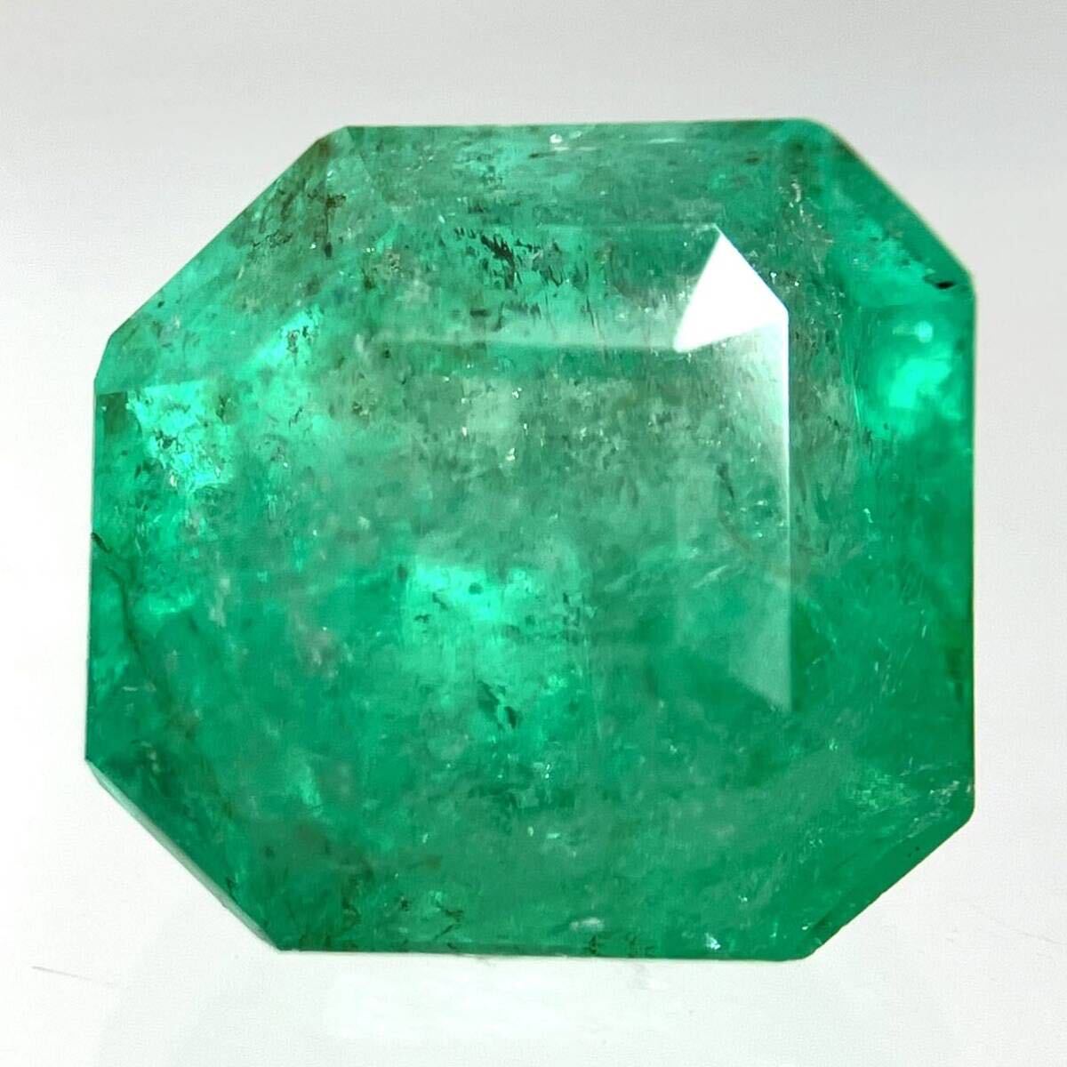 2ctUP!!［天然エメラルド2.402ct］A 約8.0×7.6mmソーティング付 ルース 裸石 宝石 ジュエリー emerald ベリル beryl DH0 テEA3 Sの画像1