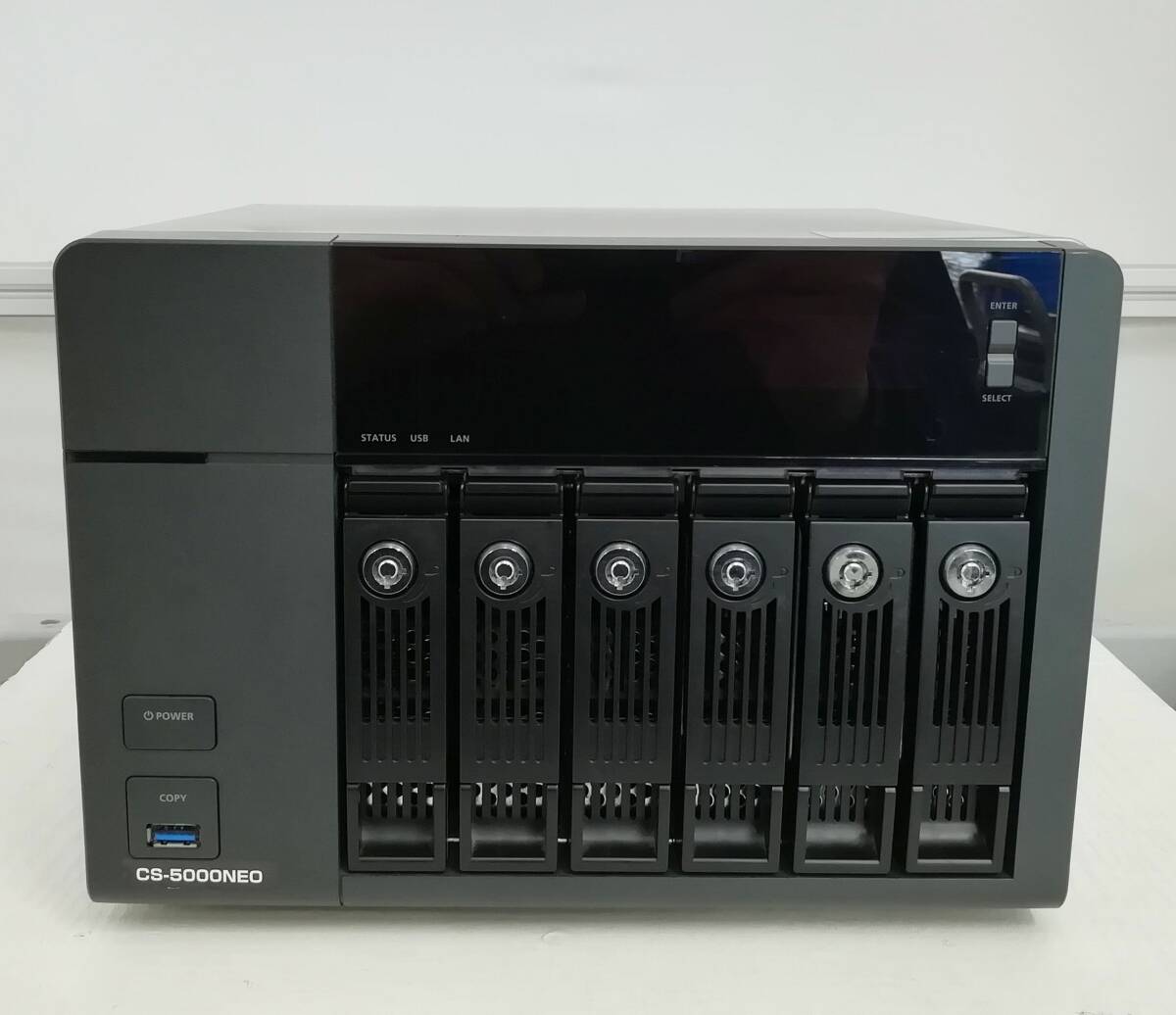 【ジャンク】ALEXON Cloud Shelter CS-5000NEO 6ベイ HDD無し 鍵無し Qnap Oem NAS-653-G NAS アレクソン 即日発送【H24042610】_画像2