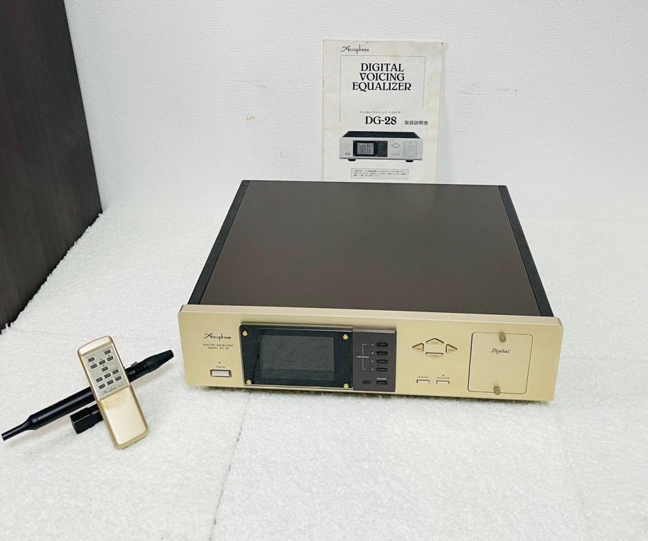 Accuphase DG-28 digital voising equalizer Accuphase. operation excellent ..