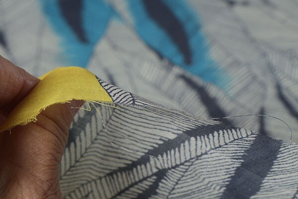 ♪インポート特集◆miroglioイタリア製コットンシルクフェザープリント 黄色 巾：145cm♪5m[8668]70の画像5