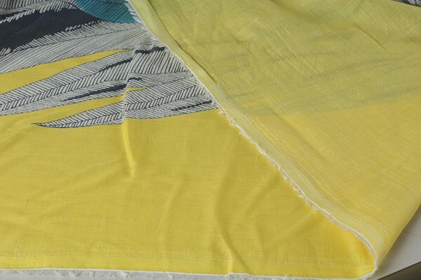 ♪インポート特集◆miroglioイタリア製コットンシルクフェザープリント 黄色 巾：145cm♪5m[8668]70の画像2