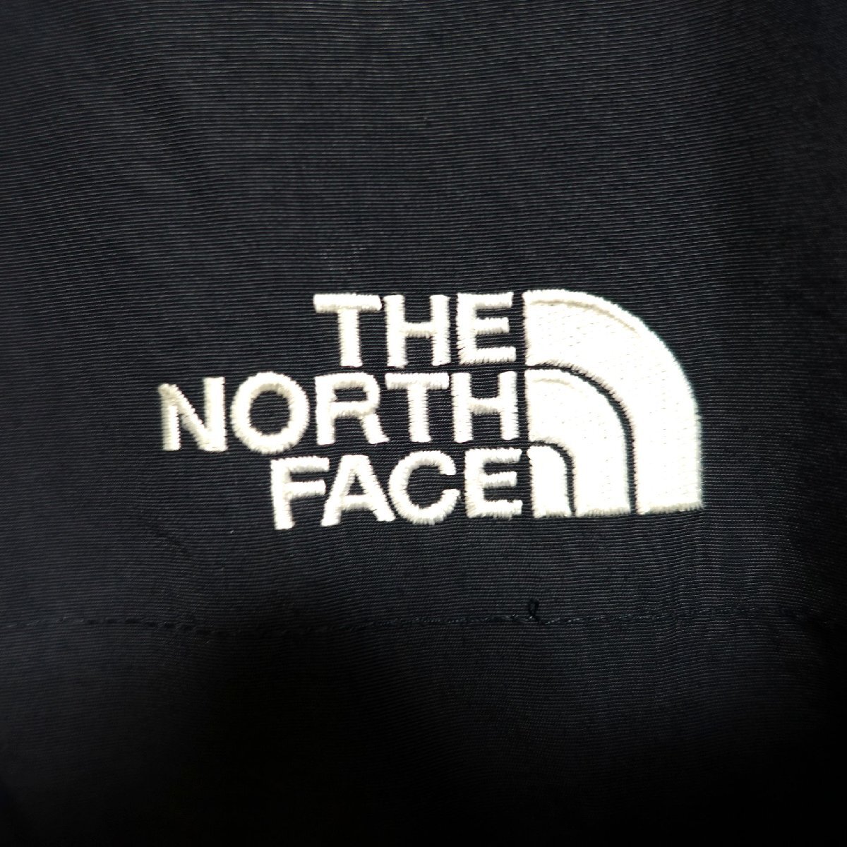 THE NORTH FACE ノースフェイス 腕ロゴ マウンテンパーカー メンズ Mサイズ 正規品 ブラック A5205の画像4