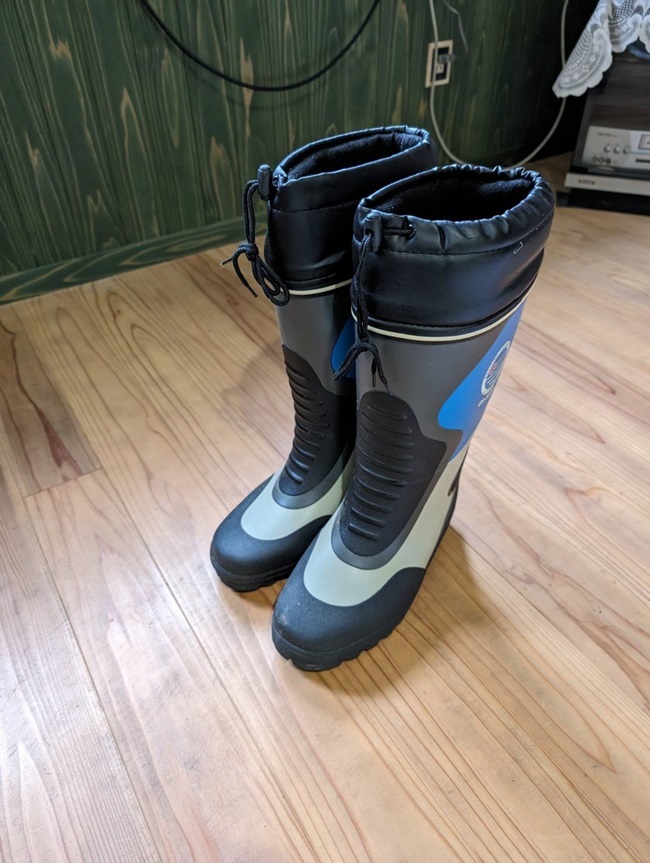  boots ( for adult )