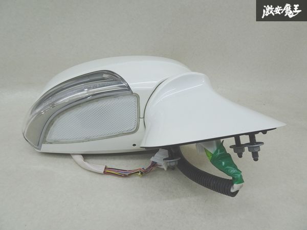 【実働外し】 トヨタ 純正 GRS200 200 クラウン ドアミラー 電動格納 ウインカー 右側 右 運転席側 9ピン ホワイトパール系 棚13-3_画像4