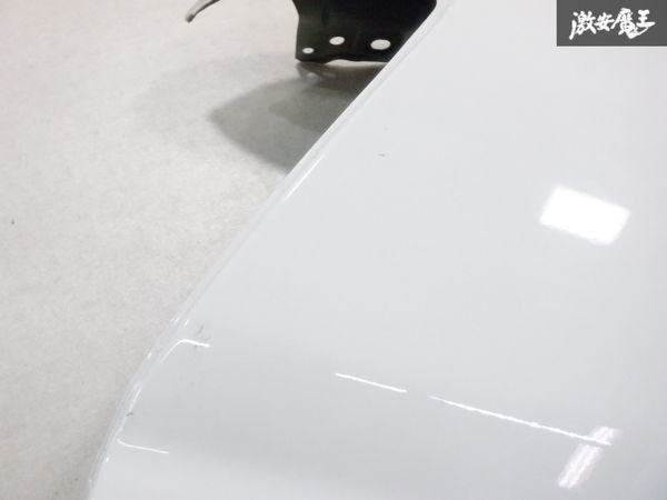 【凹み無し！】 ダイハツ 純正 S321V S331V ハイゼットカーゴ 2016年 フロント フェンダー パネル 左 左側 助手席側 W16 ホワイト 棚31-4の画像4