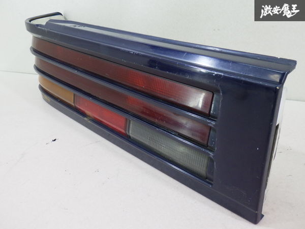 [ damage less ]NISSAN Nissan original GF31 Leopard previous term left left side passenger's seat side tail light lamp lens immediate payment stock have shelves 17-1