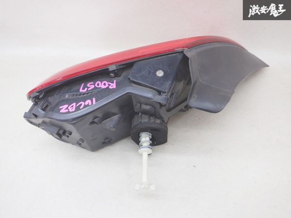 フォルクスワーゲン 純正 DBA-16CBZ 16CBZ ザ・ビートル 2012/12 右ハンドル車 テール ランプ ライト 右 右側 5C5.945.096.H 棚8-3_画像5