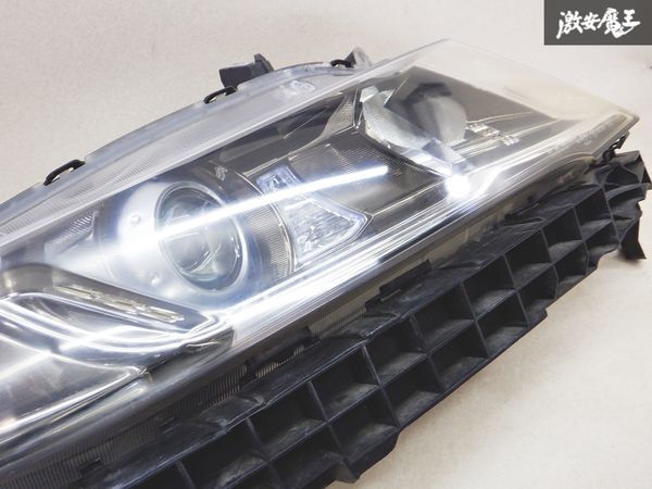 【HID点灯確認済】ホンダ純正 RB3 RB4 オデッセイ 前期 HID キセノン ヘッドライト ヘッドランプ 右 右側 運転席 P7692 棚16-4_画像4