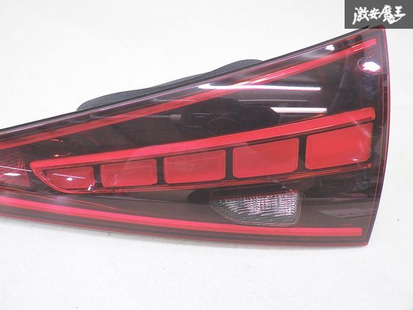 [ lens crack less ] Mercedes Benz original W206 C Class 2022/10/13 tail lamp light inside side right right side right steering wheel A2069062201 shelves 8-1