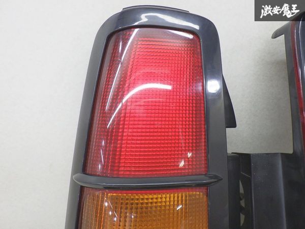  Suzuki original JB23W Jimny 6 type tail light tail lamp tail left right set KOITO 220-32081 black series solid garnish attaching immediate payment shelves 8-1