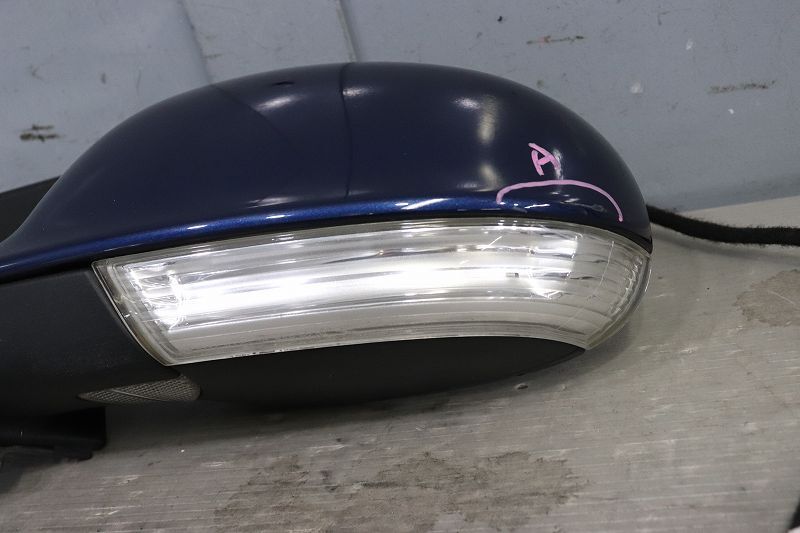 VW Golf (1KCAV 5K) original left door mirror automatic 13P winker wellcome blue metallic series P028253