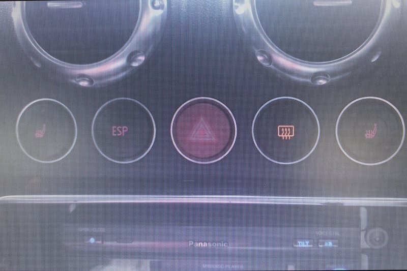 Audi アウディ TT クーペ 右ハンドル 前期 (8NAUQ 8N A4) 集中スイッチ ハザード ESP シートヒーター デフォッガ スイッチパネル p037047_画像8