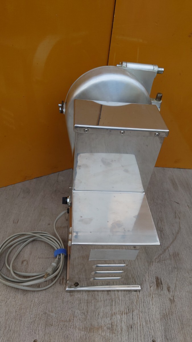 中古 現状 ROYAL スライサー 小型機械 調理 厨房機器 ヤマト宅急便 100Vの画像4
