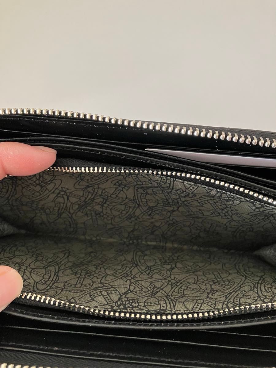 【新品未使用品】VivienneWestwoodの長財布