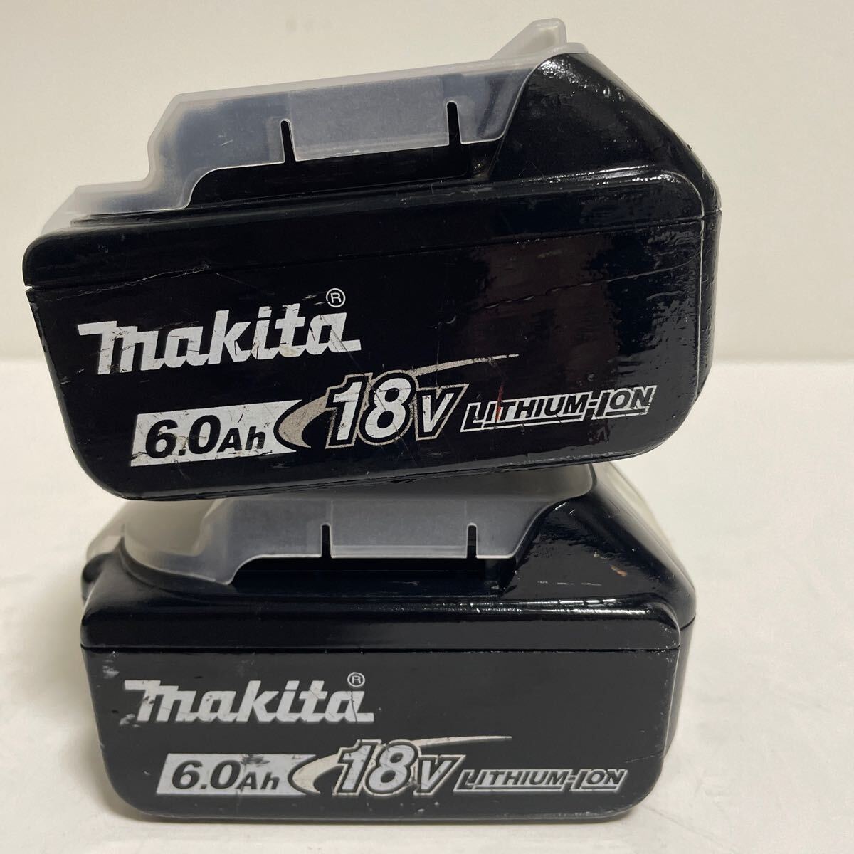 マキタ Makita 純正 2個 Li-ion バッテリー BL1860B 6.0Ah 18V 雪マーク マキタバッテリー マキタインパクトドライバー 動作品 美品の画像2