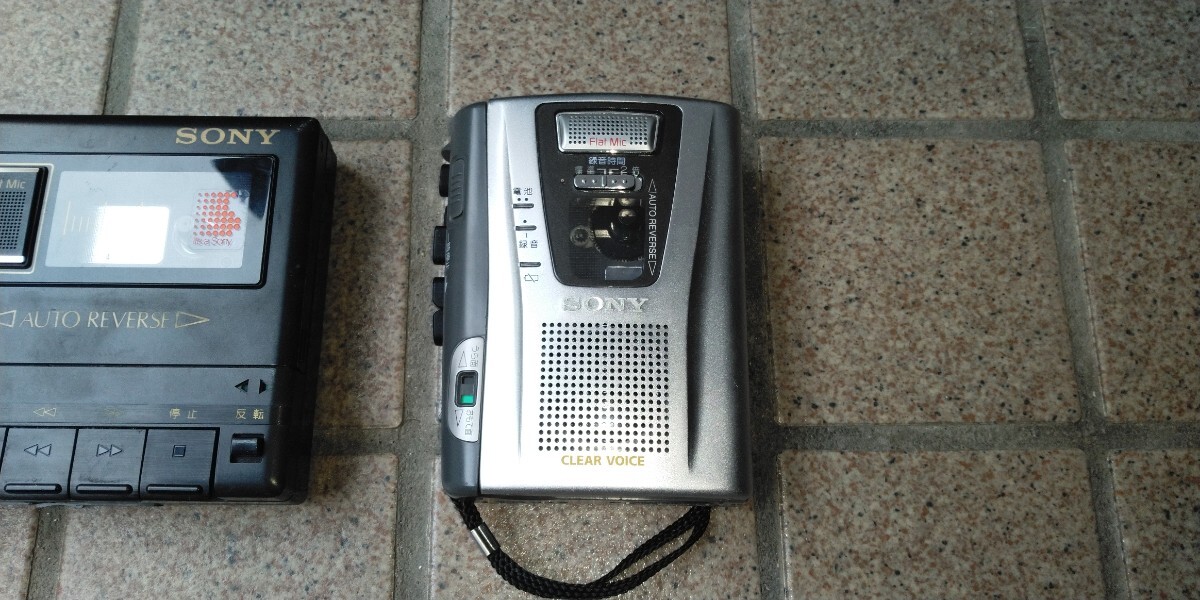 SONY　テープレコーダー　ボイスレコーダー　三台まとめ売り　昭和レトロ　動作不明ジャンク出品　　　　　　　　　管理番号「251」_画像3