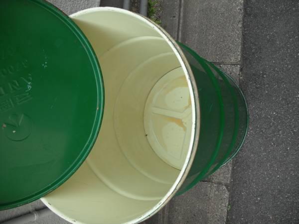 複数購入可！保管用 蓋付き 200L 緑色 ドラム缶 食品輸送品の為 美品！_画像2