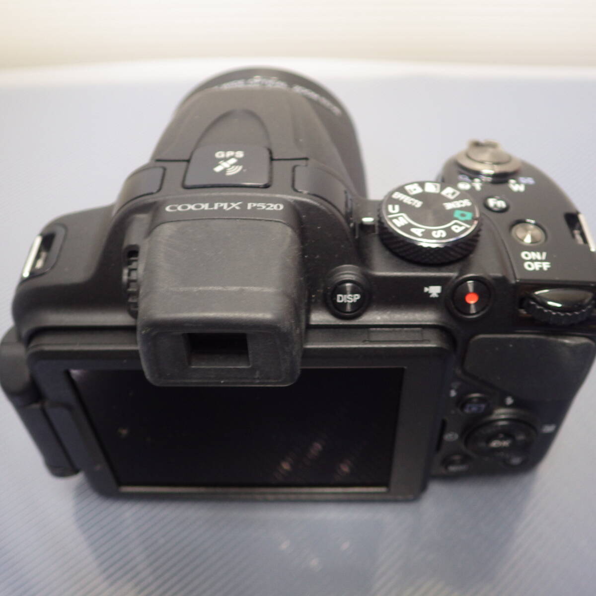 NIKON P520 【不動品・ジャンク・付属品無し】_画像2