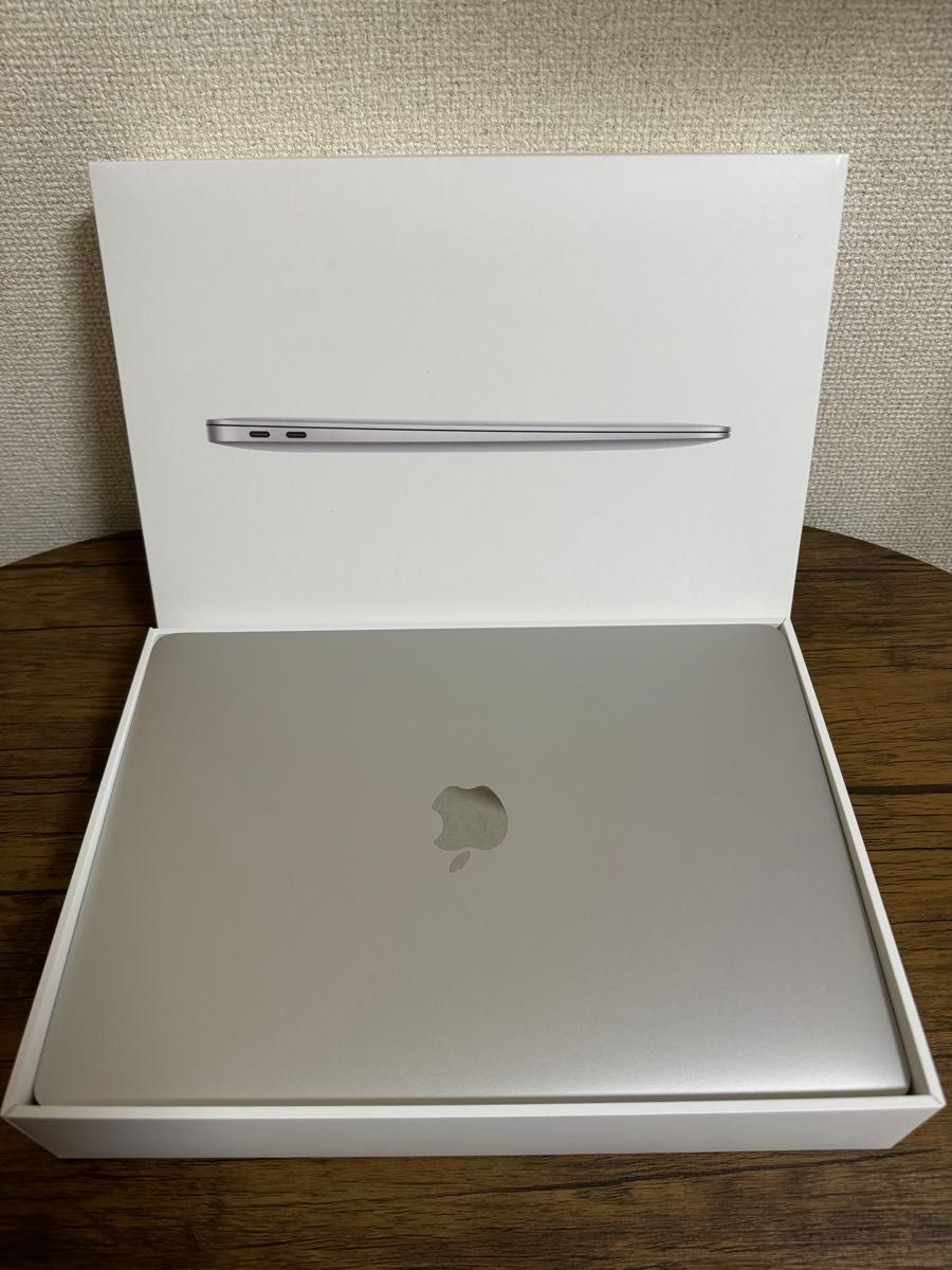 【超美品】MacBook Air M1 13インチ 8GB/SSD1TBシルバー