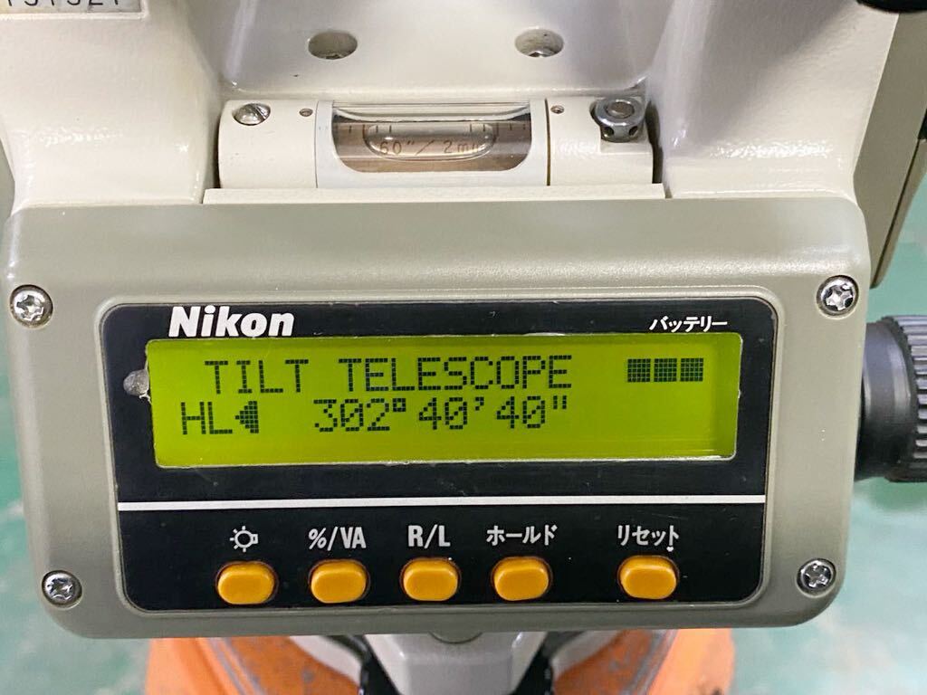 サ6484M★Nikon ニコン 電子セオドライト NE-10LC トランシット 測定器 デジタルセオドライト 三脚付き★の画像3