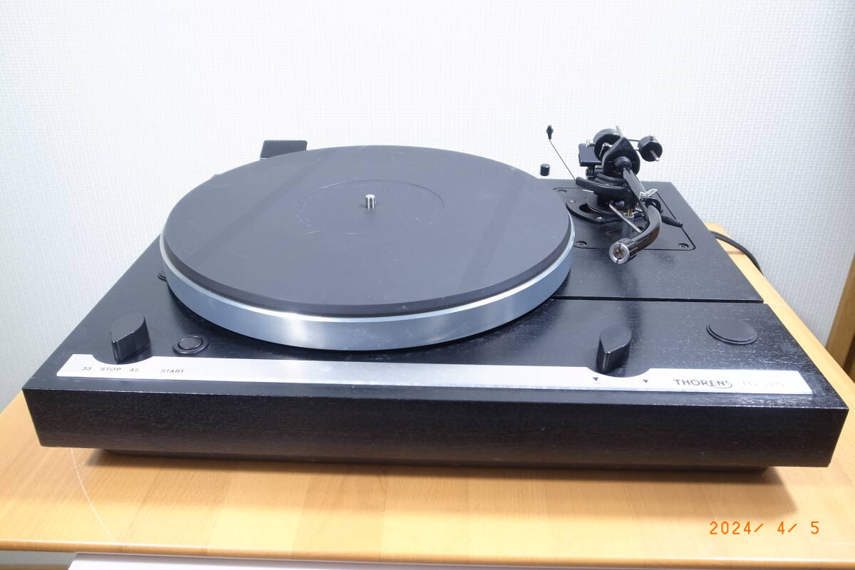 ◎ トーレンスＴＨＯＲＥＮＳ ＴＤ３２０＋ＳＭＥ３００９Ｒブラック セミオートレコードプレイヤー  動作品 ◎の画像1