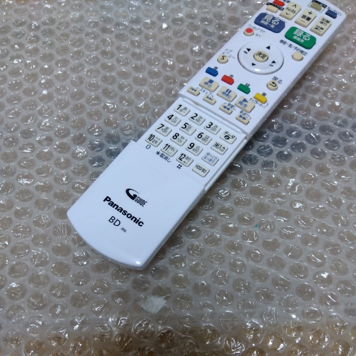 全ボタン動作確認済み 【匿名配送料230円！】 Panasonic パナソニック BD テレビリモコン n2qayb001088の画像2