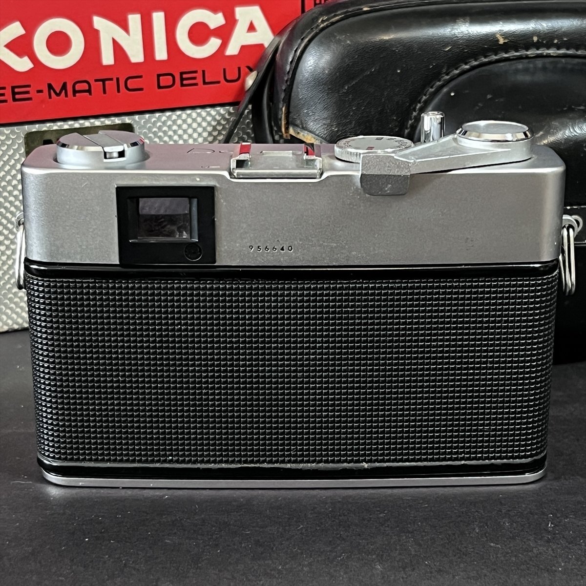 ◆ KONICA コニカ EE MATIC DELUXE レンズ HEXANON 1：2.8 F＝40㎜ カメラケースと元箱付 ◆の画像3