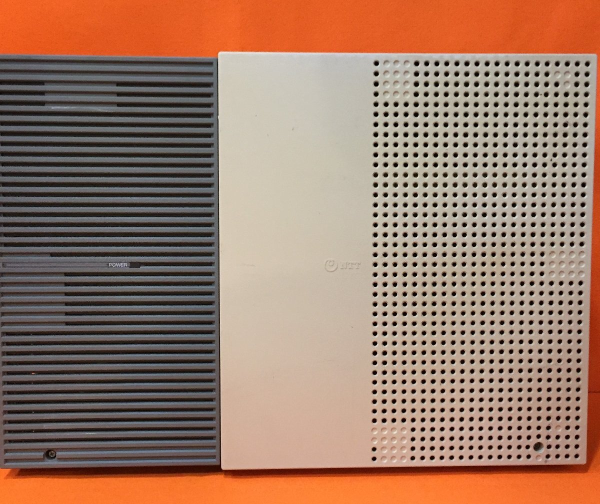 NTT ビジネスフォン NXM-ME-(1) 主装置+NXSM-4BRU-(1)+NXSM-SLU-(1)+NXSM-SU-(1)×2枚 ユニット付きの画像1