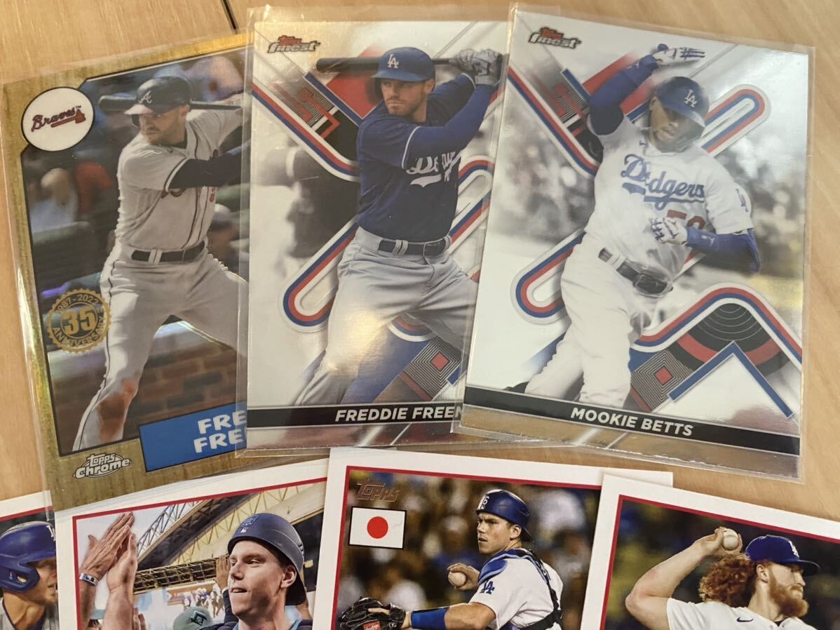 topps ドジャース　まとめ売り　チームセット　ベッツ　フリーマン他　Mookie Betts Los Angeles Dodgers finest japan Edition_画像2