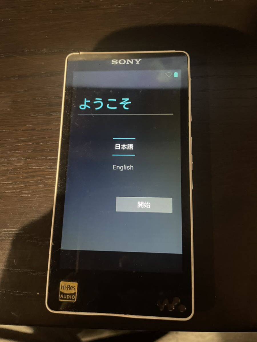 SONY WALKMAN ホワイト NW-F885ジャンク_画像2