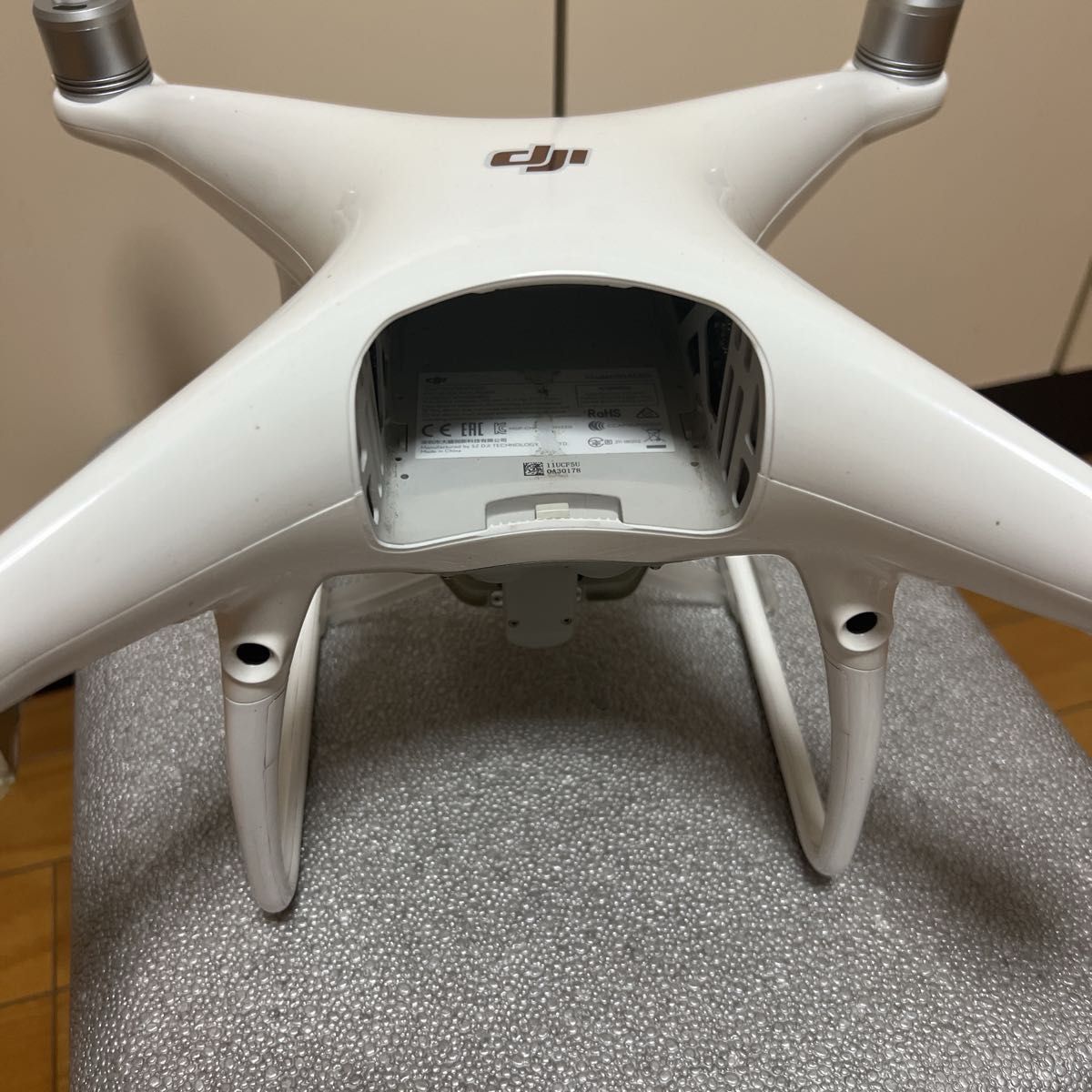 DJI Phantom 4 Pro＋ V2.0 ドローン 　純正バッテリー2枚