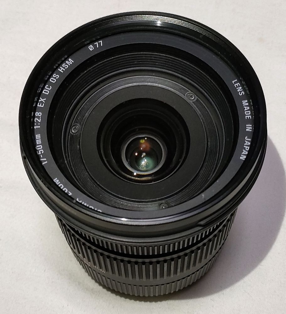 SIGMA 17-50mm F2.8 EX DC OS HSM　Canon EF　シグマ　ズームレンズ　キヤノンEFマウント