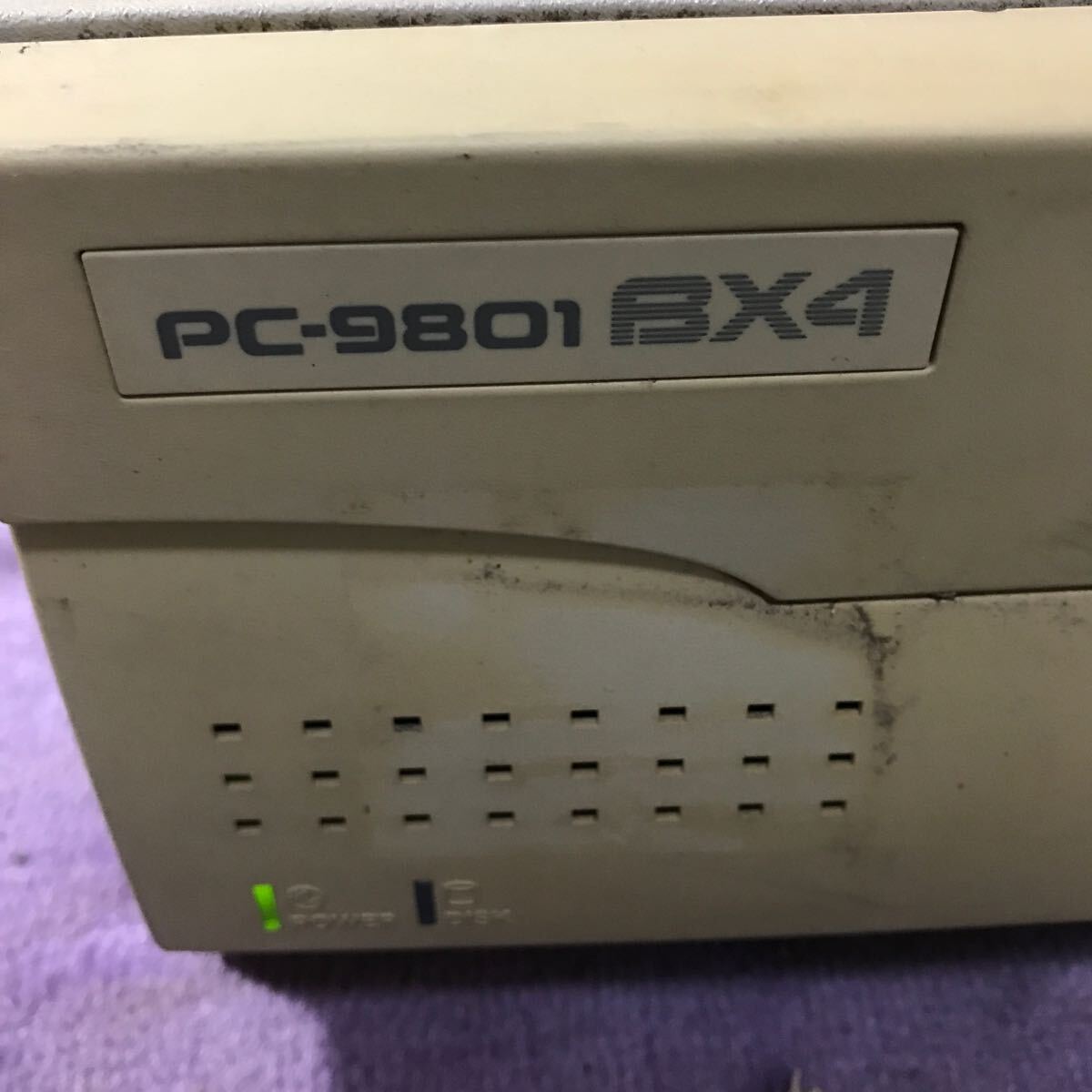 NEC PC-9801BX4 本体 ジャンク レトロPC PC98通電確認 簡易清掃済み HDD無し FDD2ドライブ搭載 PC-98 パソコン サビ有 送料無料 匿名配送の画像9