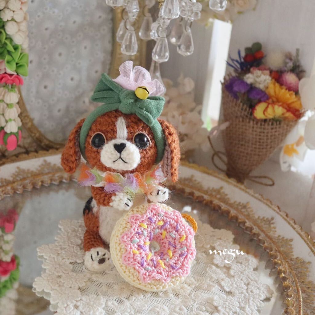 beagle knitting hand made Beagle dog .. doughnuts embroidery 